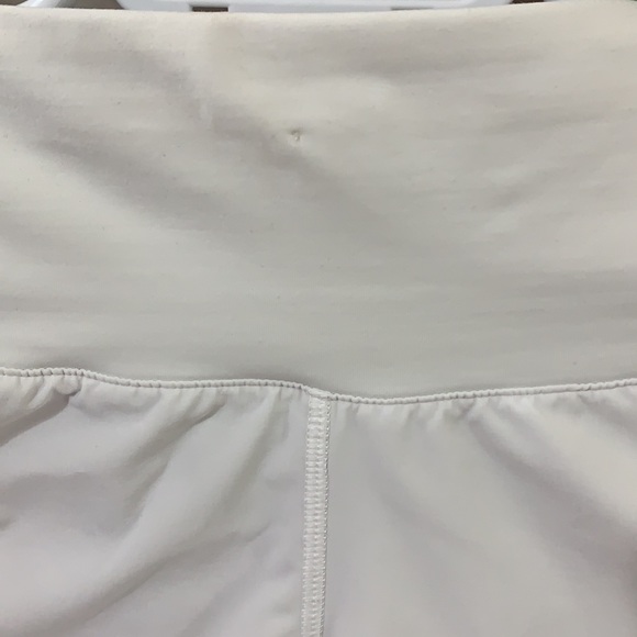 Lululemon Mind Over Miles Short - White - 4 - Picture 6 of 8